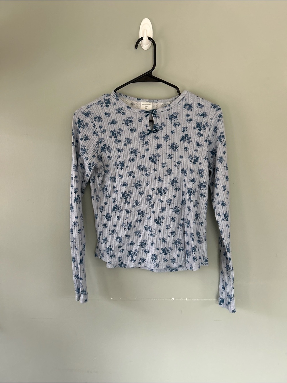 Abercrombie & Fitch Kids' Light Blue Floral Top Size 17/18